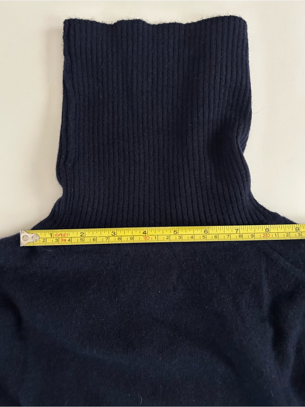 Qi Cashmere Turtleneck Sweater - Size L - Mens - Picture 11 of 12